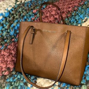Michael Kors medium/large tan tote handbag
